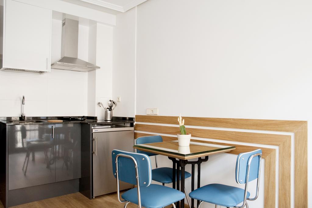 Apartamentos Sabinas Don Jaime Zaragoza Szoba fotó