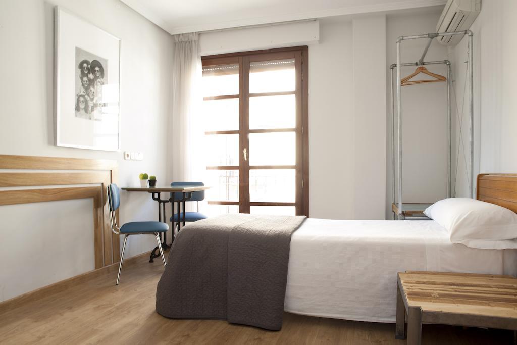 Apartamentos Sabinas Don Jaime Zaragoza Szoba fotó