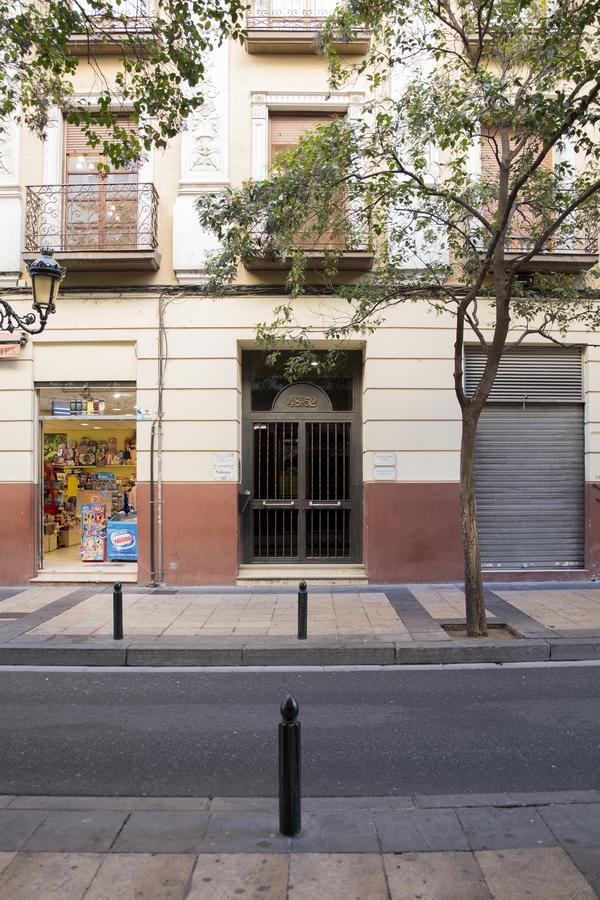Apartamentos Sabinas Don Jaime Zaragoza Kültér fotó