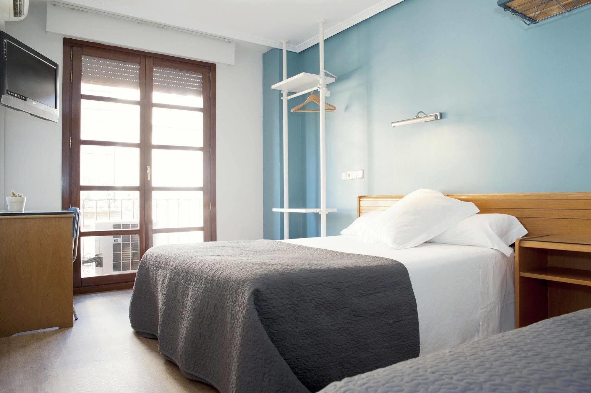 Apartamentos Sabinas Don Jaime Zaragoza Kültér fotó