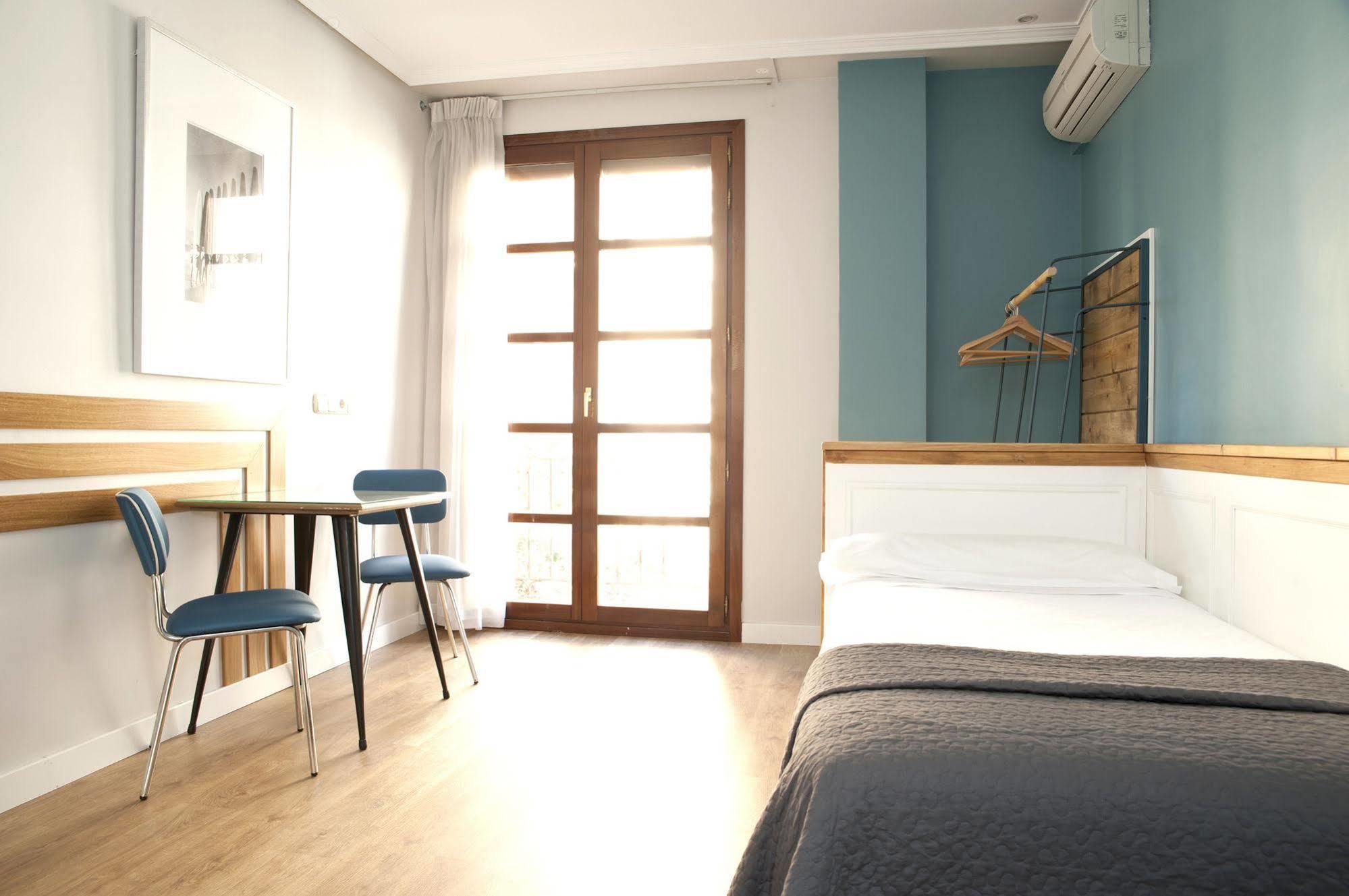 Apartamentos Sabinas Don Jaime Zaragoza Kültér fotó